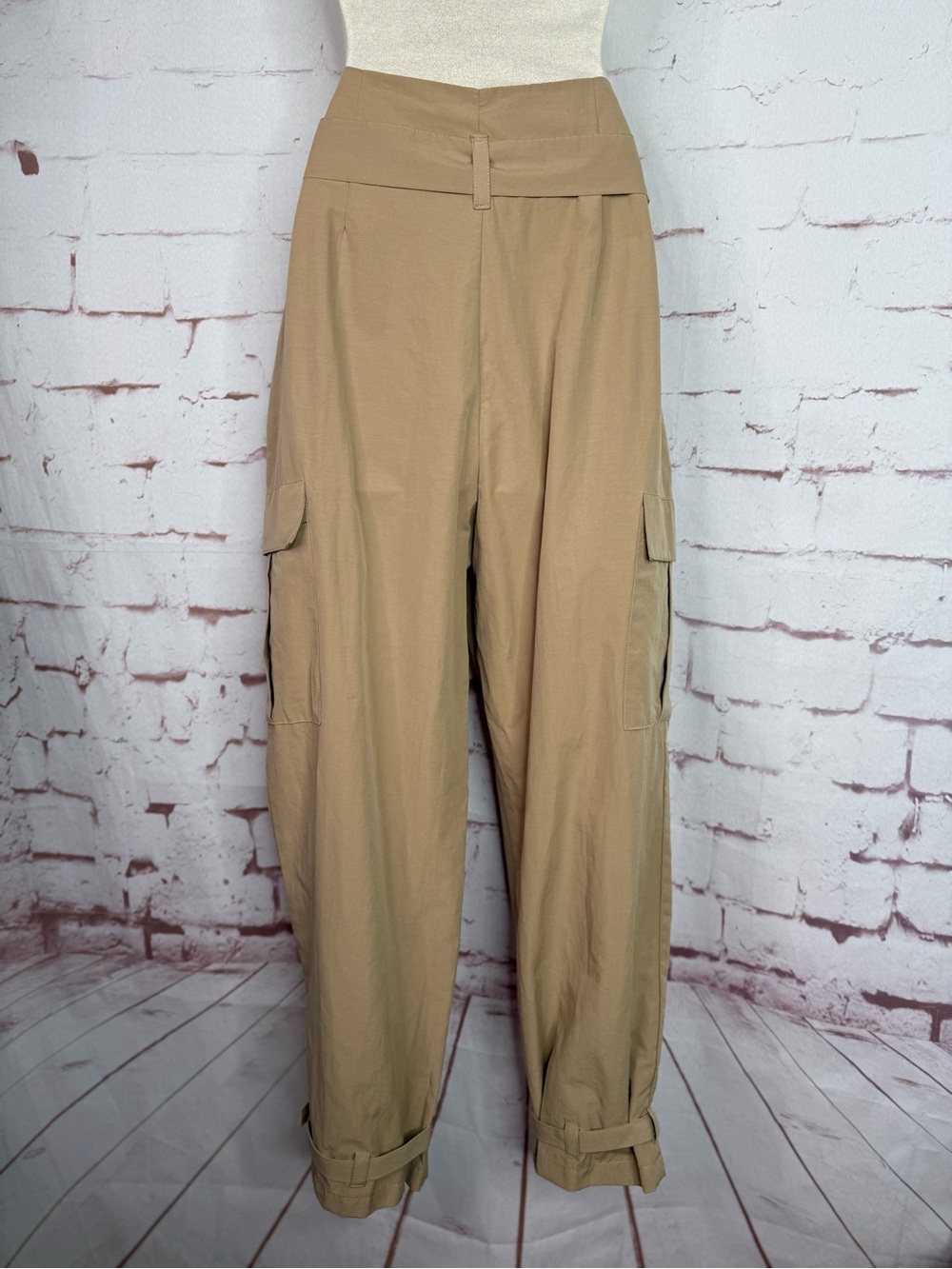 ZARA New With Tag M High Rise Paper Bag Straight Leg Camel Cargo Pants Medium - Picture 6 of 15